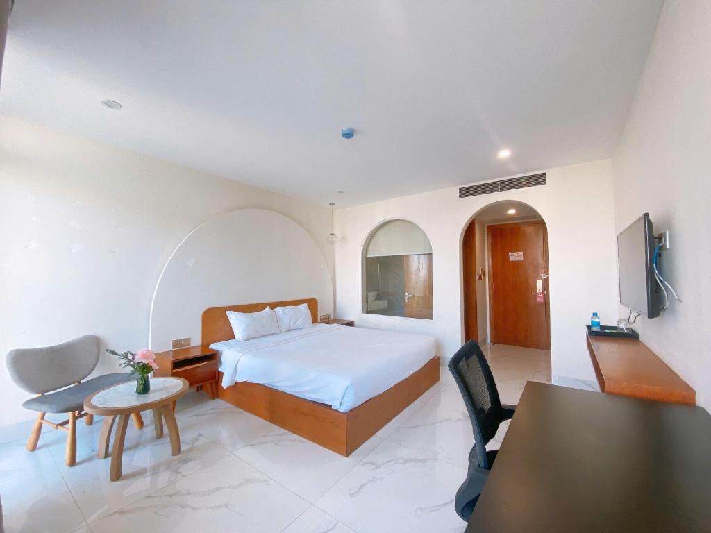 OYO 541 Maple Suite Hotel