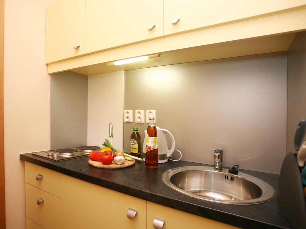 Студио (Номер-студио с балконом - Obchodna street nr. 7), Apartments City Centre
