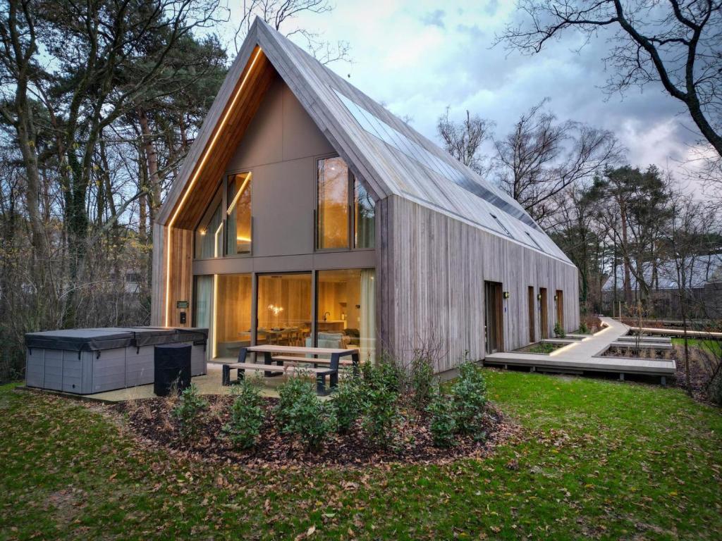 Lodge met Jacuzzi - 8 personen - Woodz Lodges