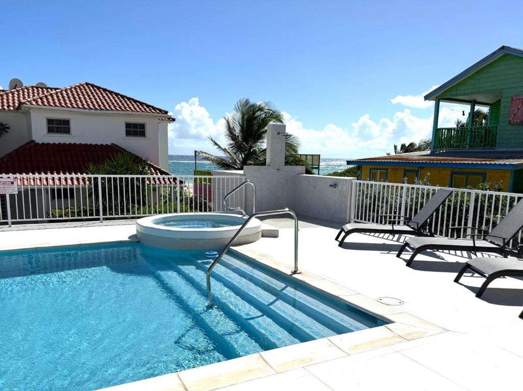 Silver Sands Beach Villas are great for family-friendly activities photo 1