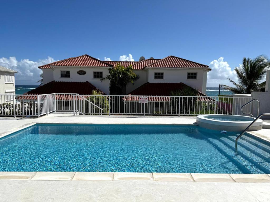 Silver Sands Beach Villas are great for family-friendly activities photo 2