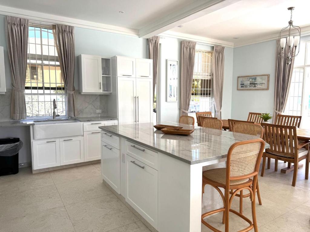 Silver Sands Beach Villas are great for family-friendly activities photo 4