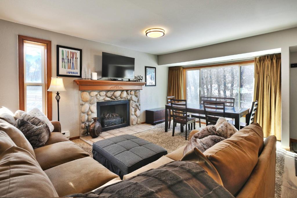 2 br across from Park City Canyons Village Views! image
