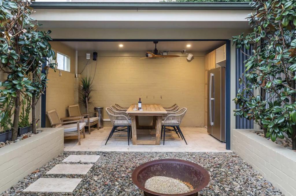 Millers Point Home Harbourside photo 2