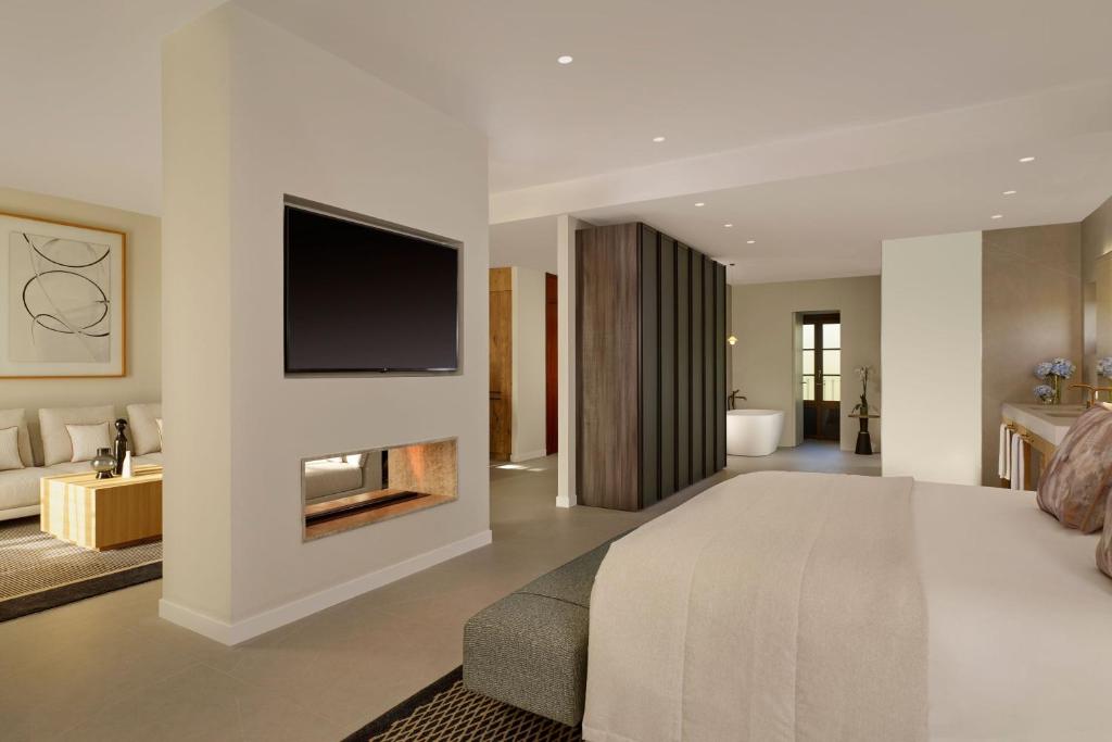 Castillo Hotel Son Vida, a Luxury Collection Hotel, Mallorca - Tap to explore photos