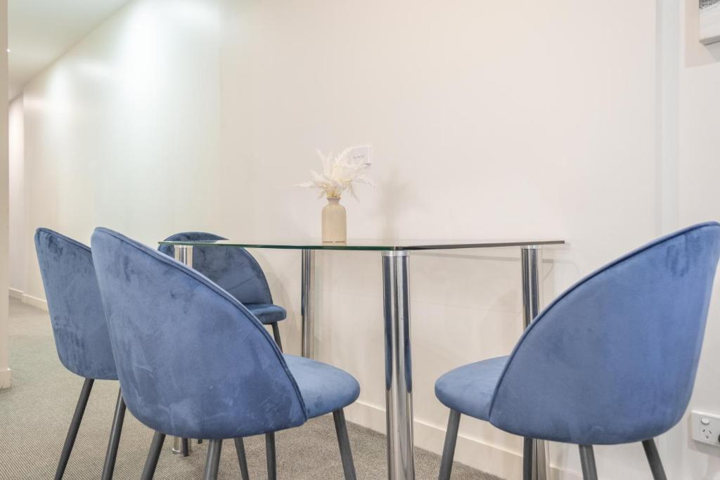 Convenience 2br1ba Apartment Mel Cbd With Study photo 3