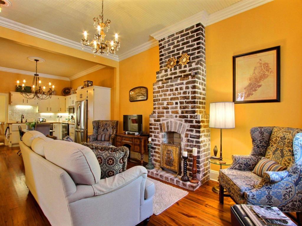 Coral Cottage image