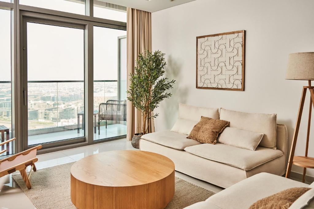 2bd Apartment Paramount Midtown Hotel - 6 guests - Burj views 64th floor infinity pool, King bed photo 2