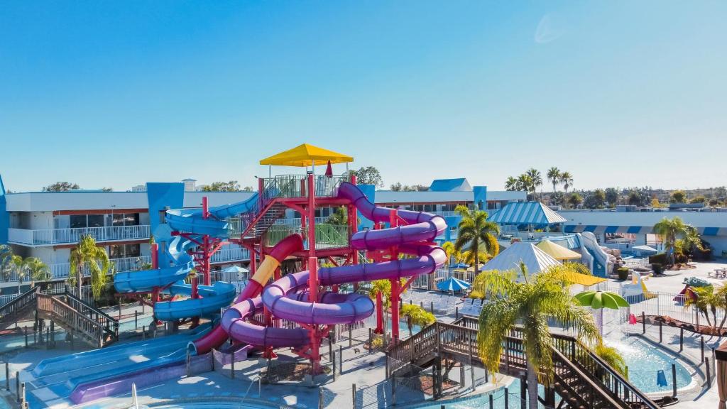 Flamingo Waterpark Resort image