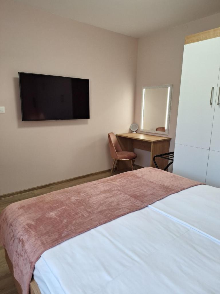 Apartman Cherry, Draz