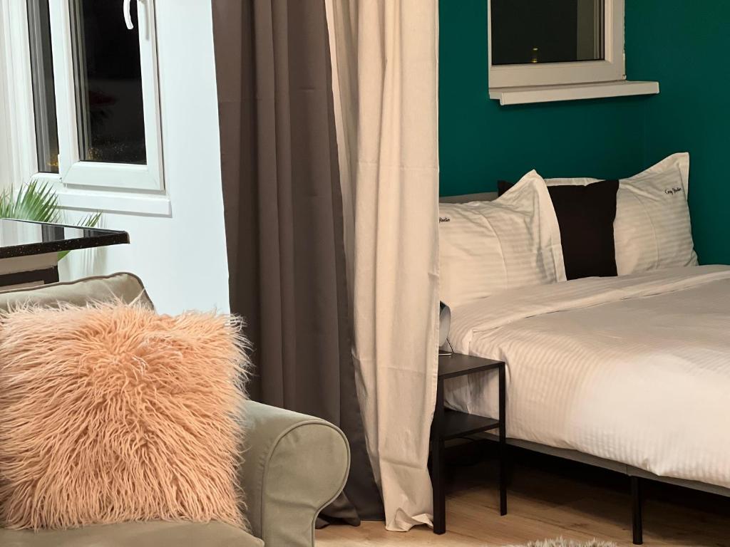 Cosy studio Floreasca - Tap to explore photos