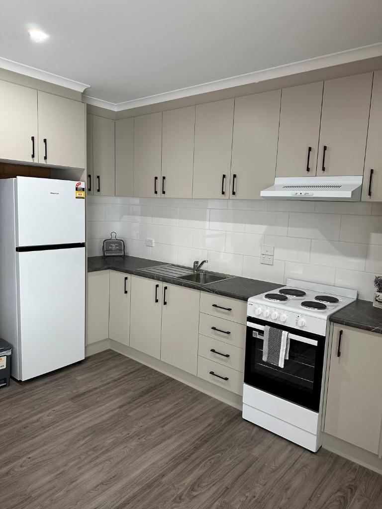 Modern One Bedroom Apartment photo 1