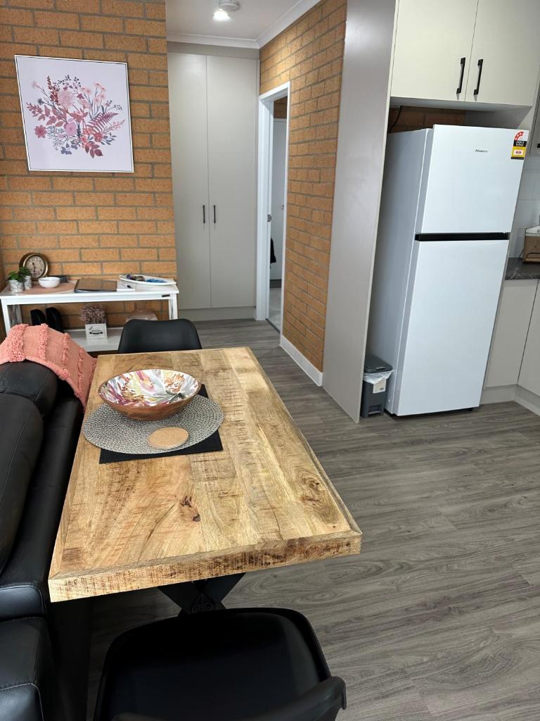 Modern One Bedroom Apartment photo 3