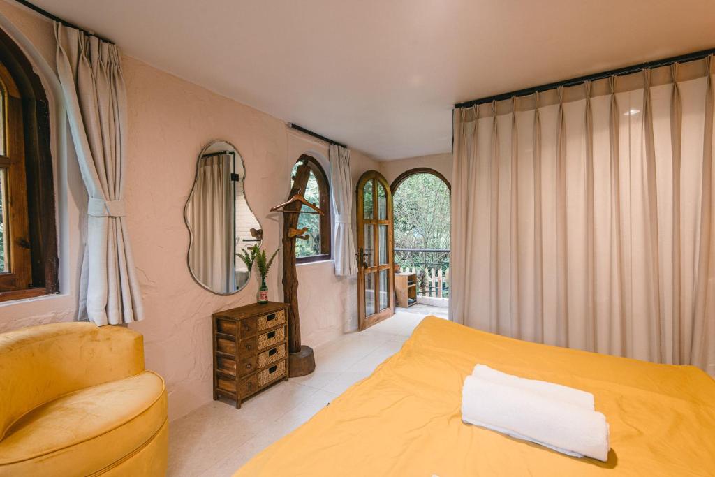 Nha Ben Rung - U Lesa - Paperflower 1st floor