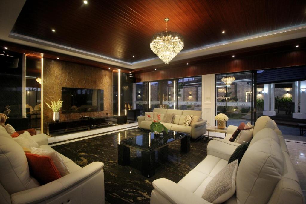 Anukula Villa, A Luxury 4-BR Private Pool Villa in Kemenuh Ubud