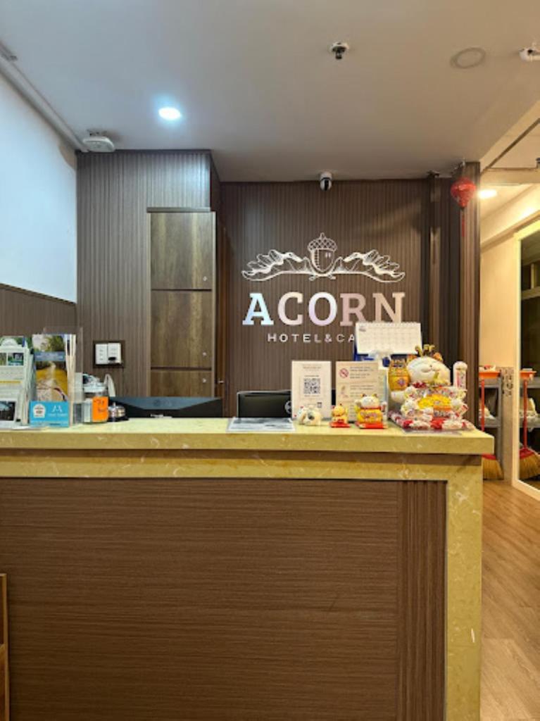 Acorn Hotel
