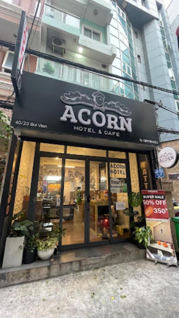 Acorn Hotel