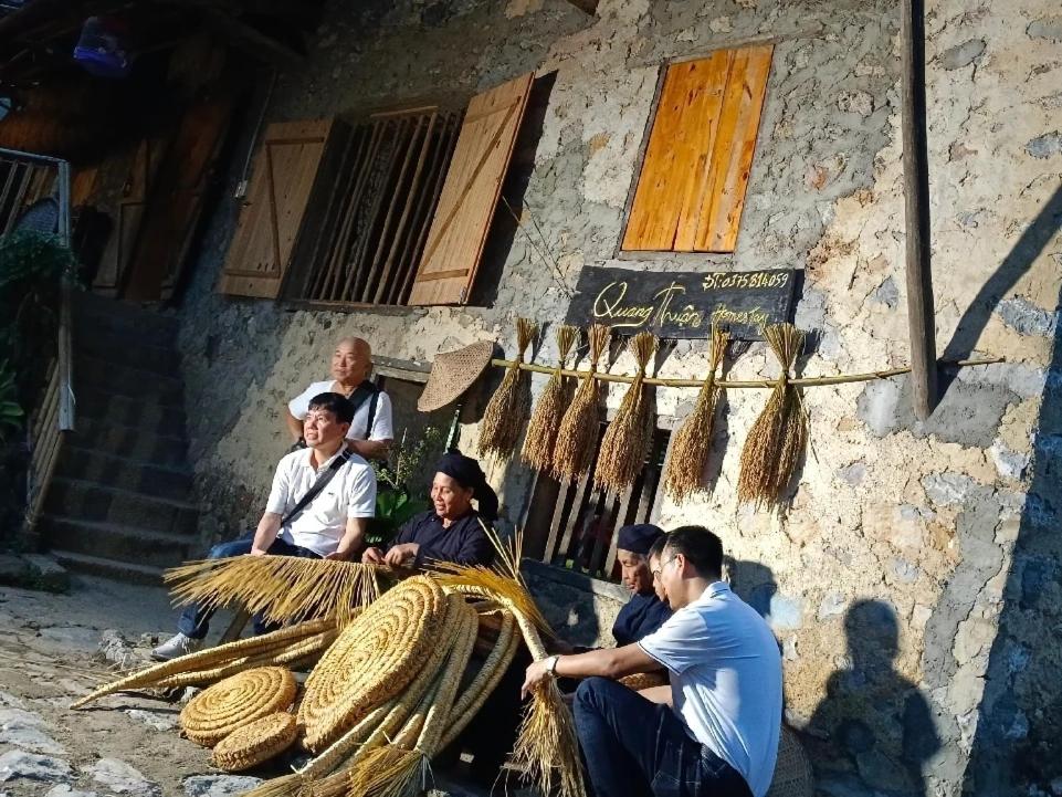 Quang Thuận Bản Giốc Homestay