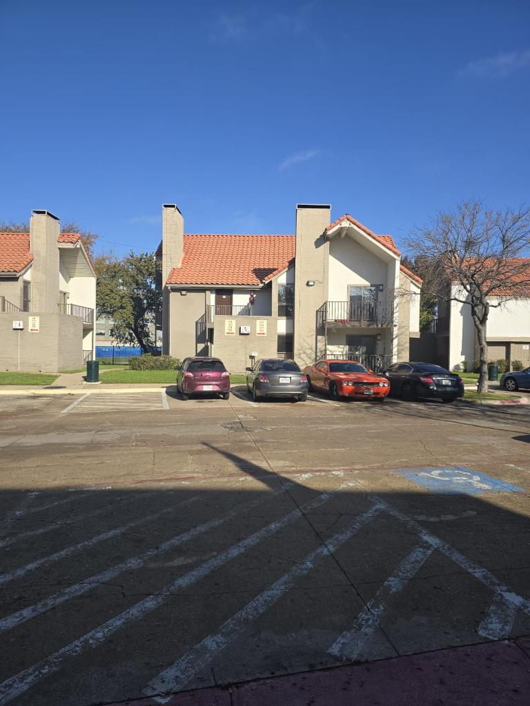Living at 7900 LLC image