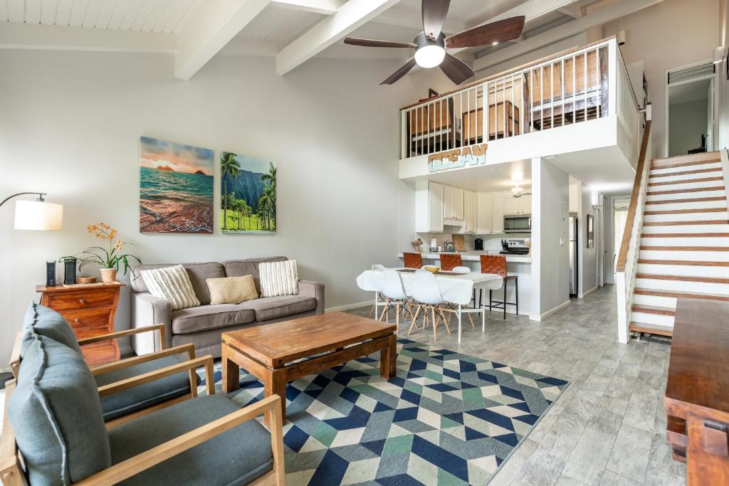 Rare 2 Bedroom & Loft Townhouse on the North Shore image