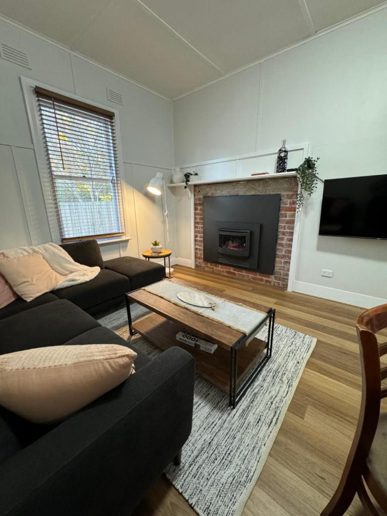 Heritage Charm, Modern Comfort photo 3