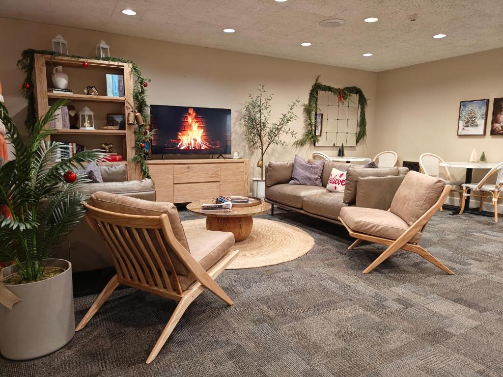 La Residence Suite Hotel image