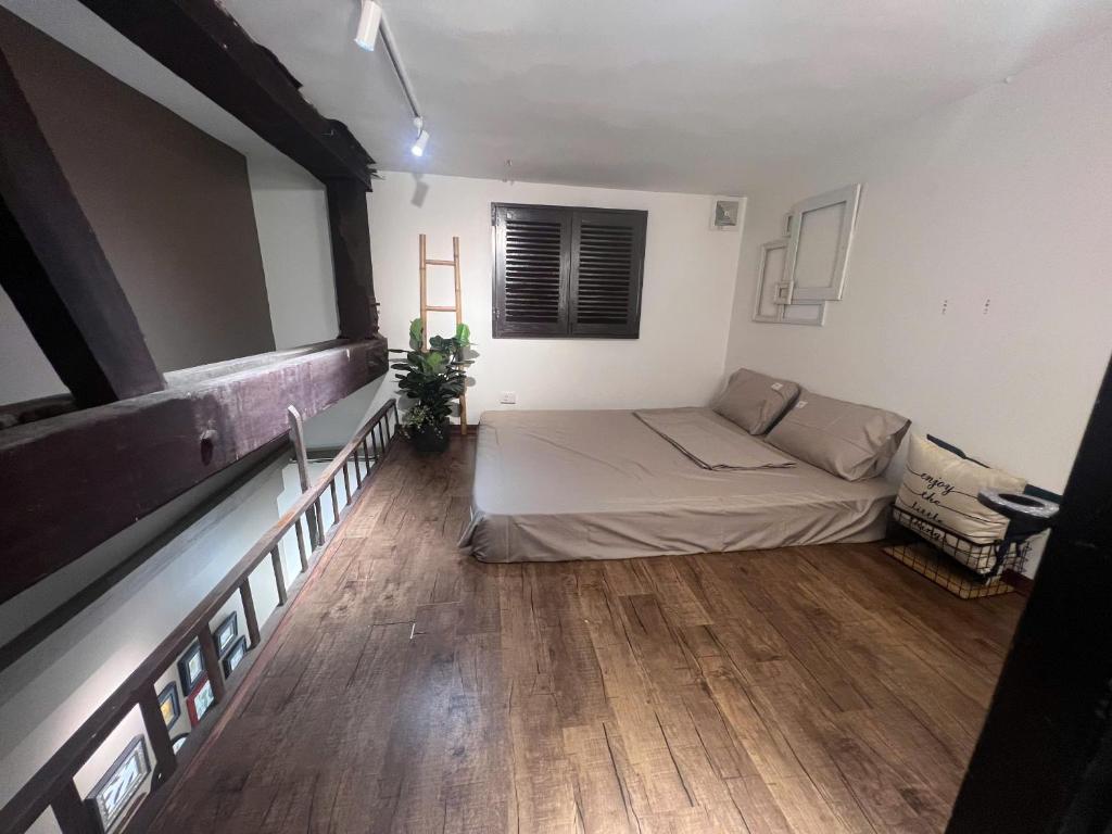 Almanach House 42C Lý Thường Kiệt, Hoàn Kiếm, Hà Nội