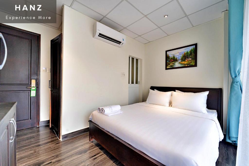 HANZ 175 Charisse Hotel