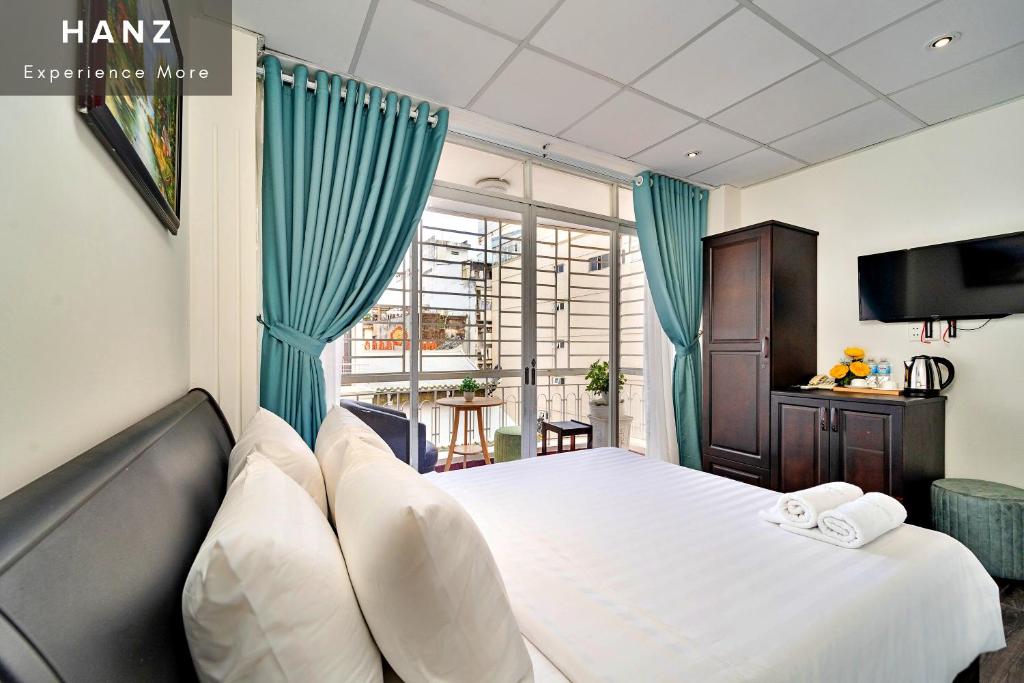 HANZ 175 Charisse Hotel