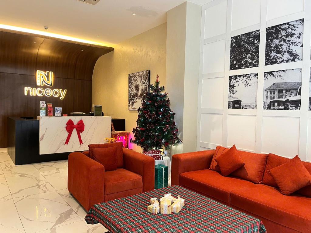 The Daily Stay Hotel