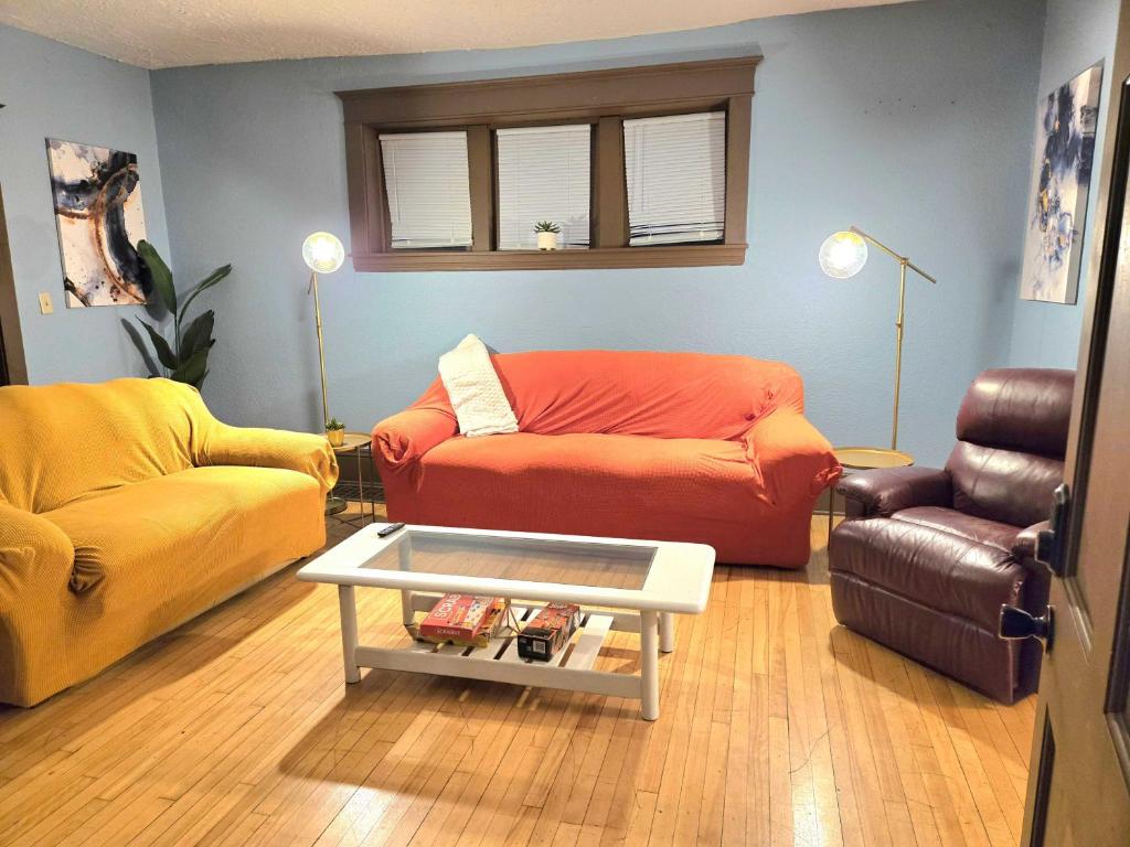Ana Maria del Azul image