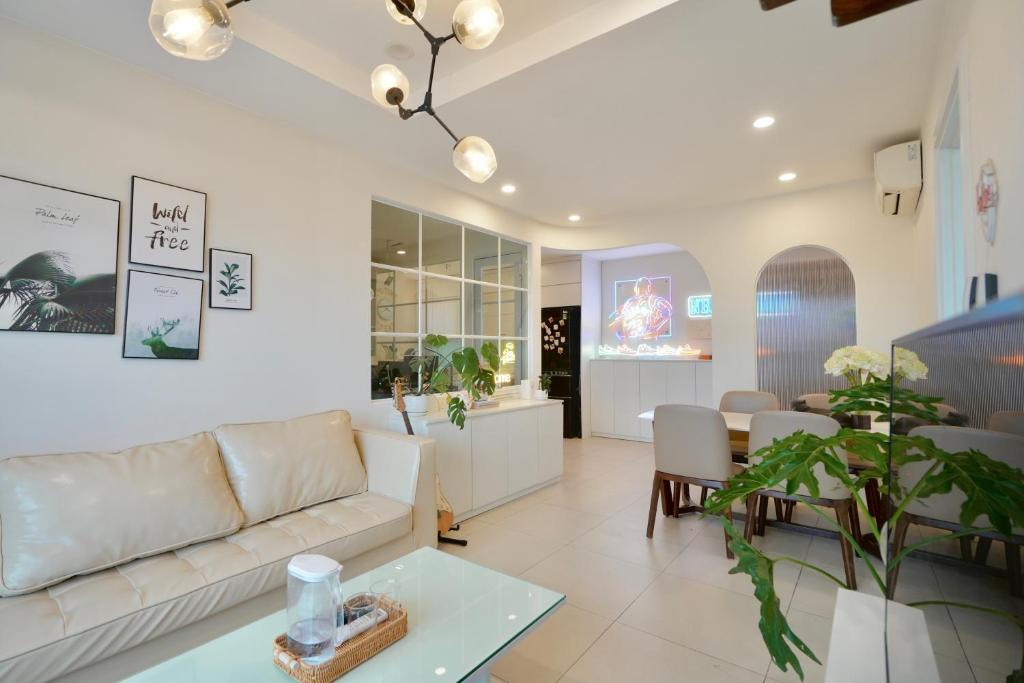 ALOHA Homeplay Tay Ho - Shared APT