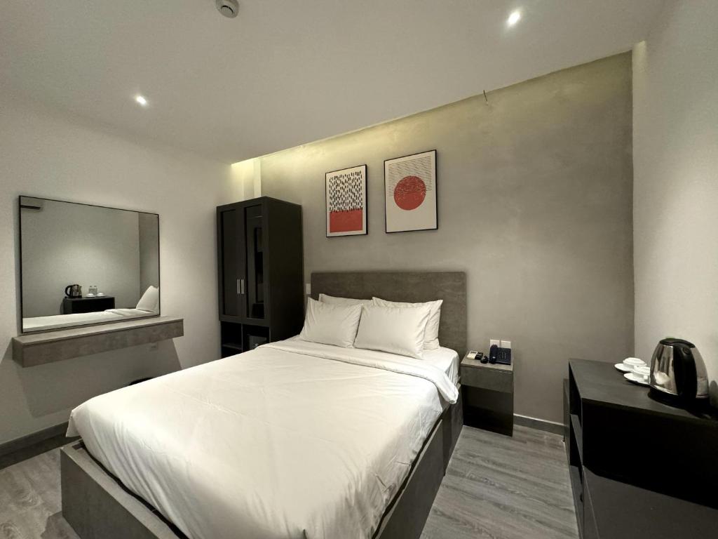 The Daily Stay Hotel