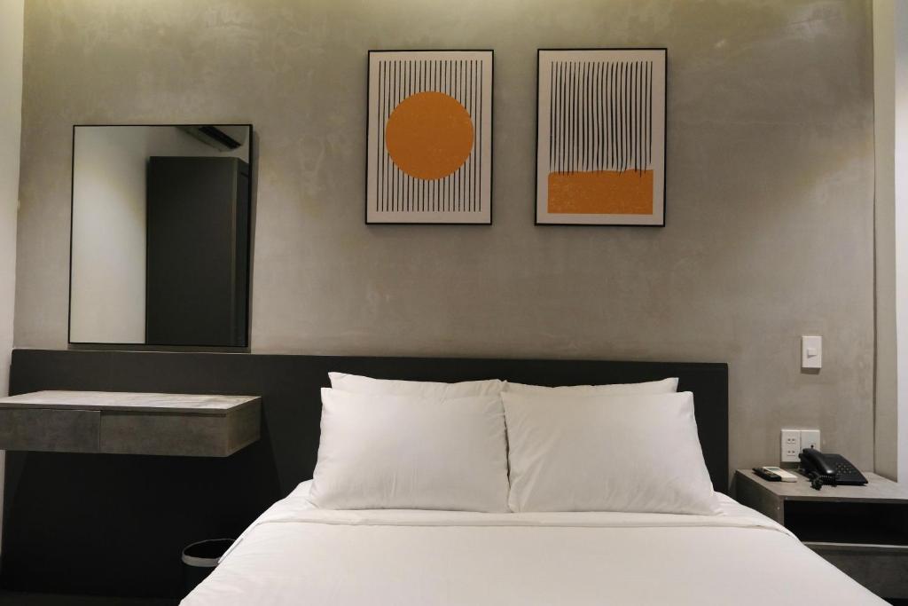 The Daily Stay Hotel