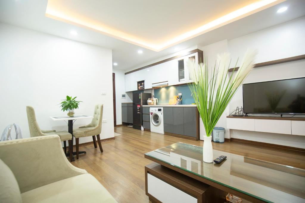 Sumitomo 18 Apartment - Lane 551 Kim Ma street