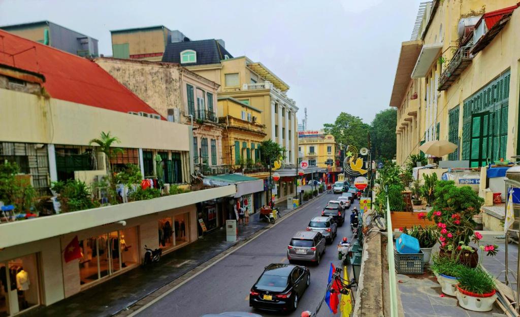 Almanach House Đinh Lễ
