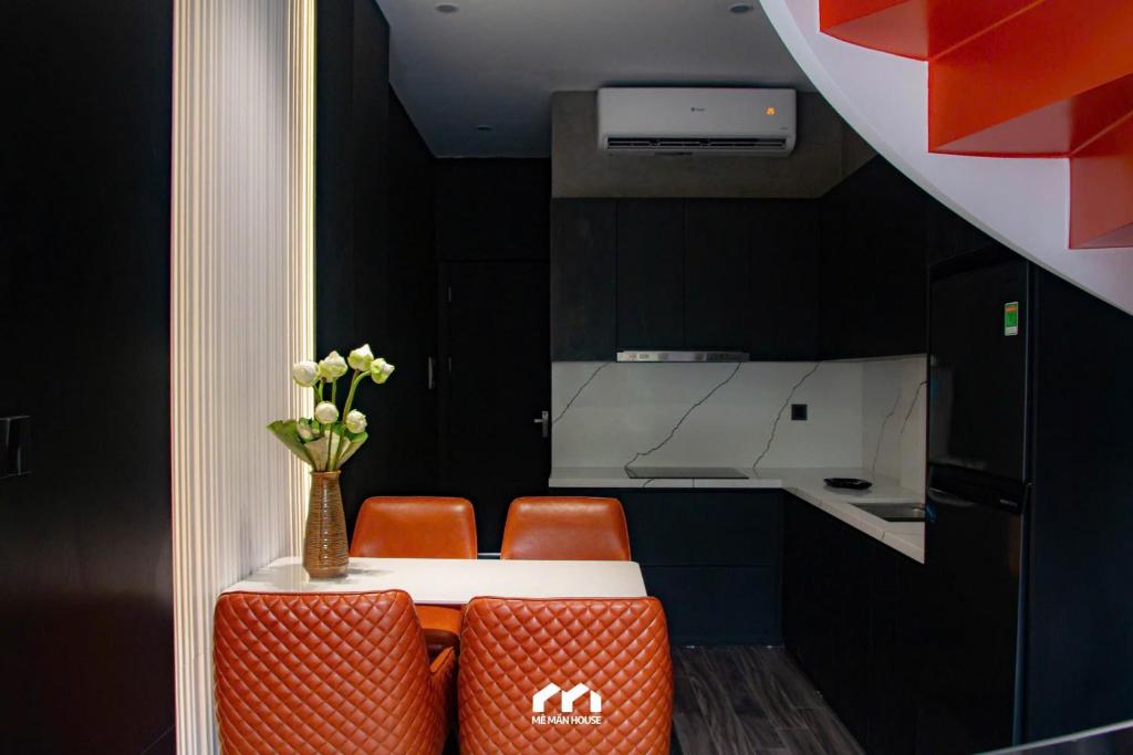 HighEnd Duplex w Balcony Hanoi Old Quarter