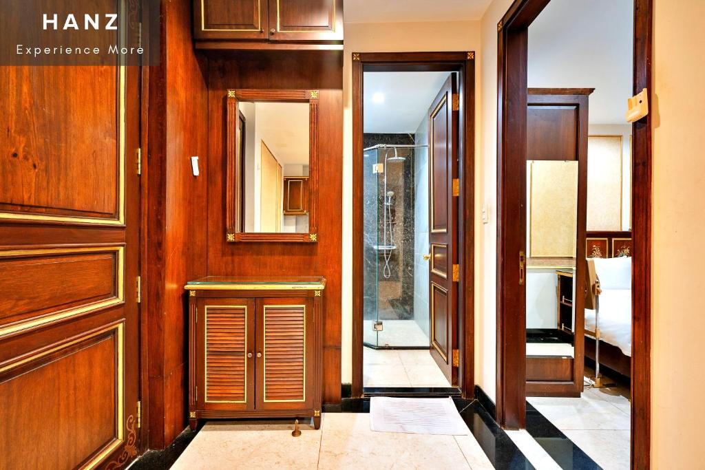 HANZ 345 Business Suite Grand Residence