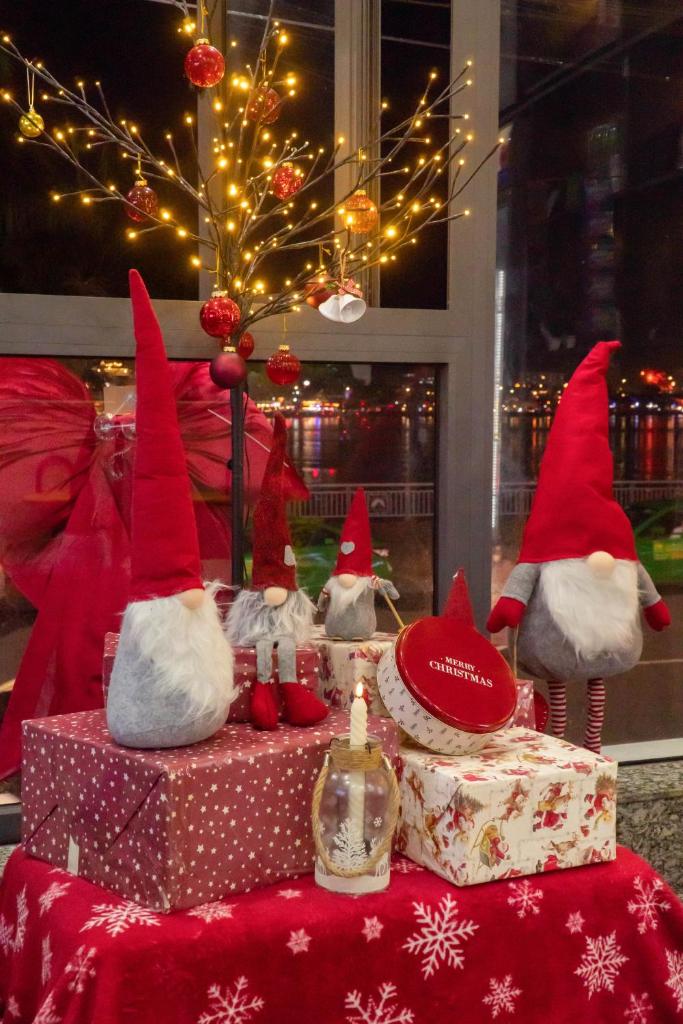 Khách sạn Happy Day