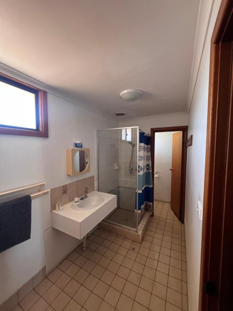 Shark Bay Cottages - Tap to explore photos