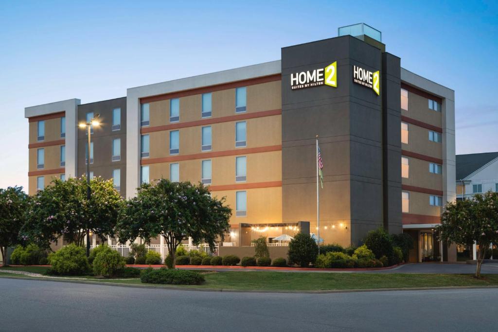 Home2 Suites by Hilton Oxford, AL image