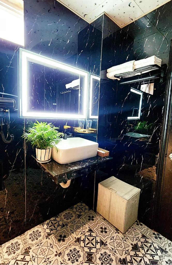 Rosa Hotel Thủ Khoa Huân