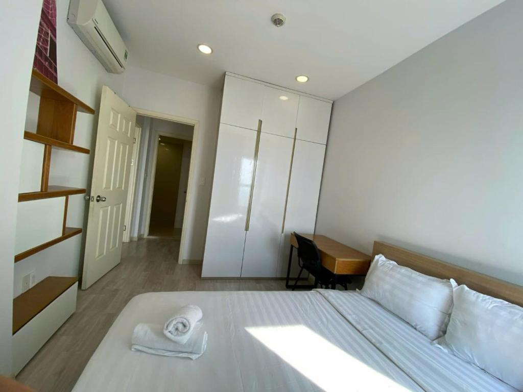 Home away from Home in Q7 Korean Town ,High floor