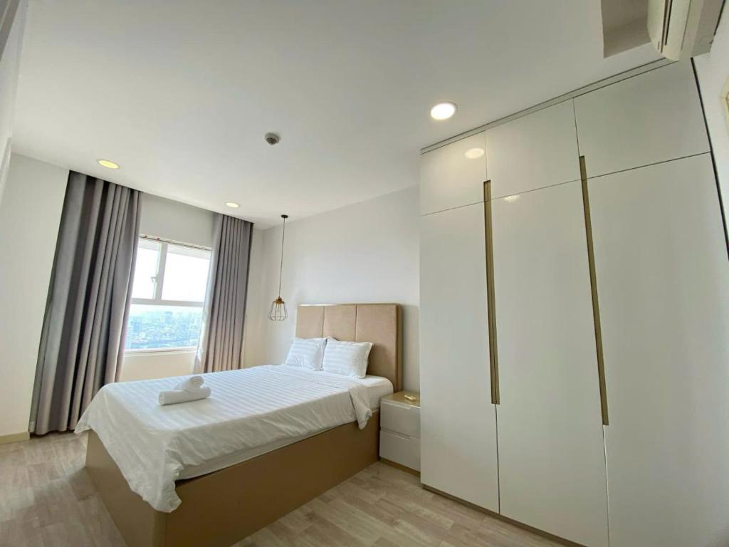 Home away from Home in Q7 Korean Town ,High floor