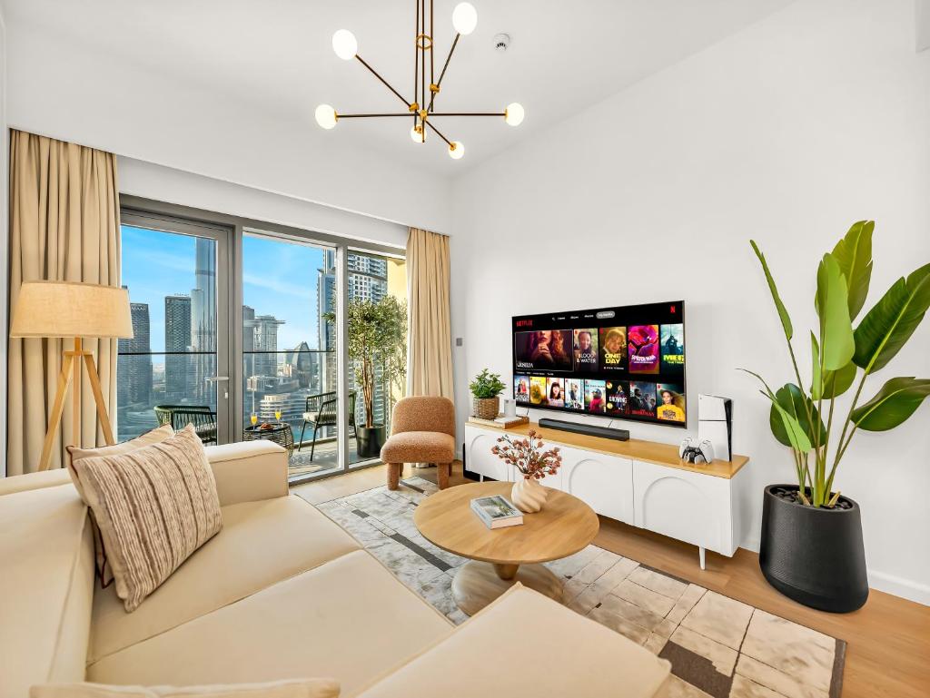 The Burj Khalifa Suite Luxury 2-bed in Burj Royale photo 1