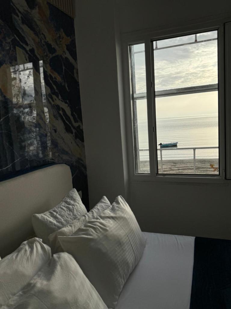 Beach Front Superior Apartment Blue Marine photo 2
