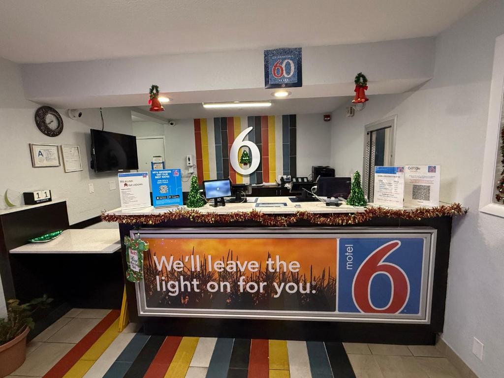 Motel 6 Fort Wayne, IN image