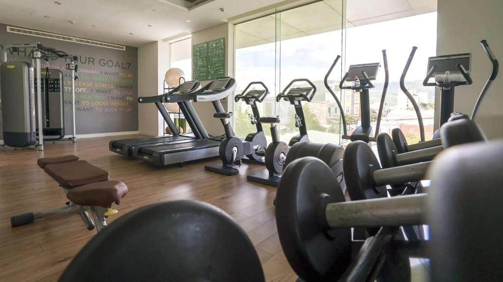 In front of MyKhe beach Panorama 17fl Suite