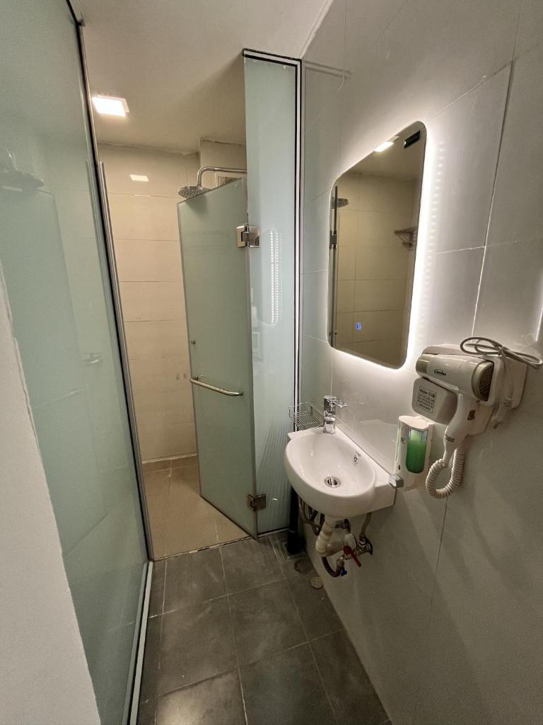 The Urban Slumber Inn City