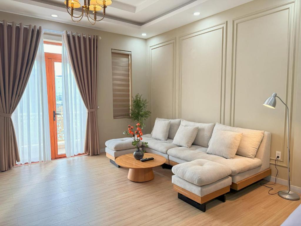 Cole Hotel & Apartment